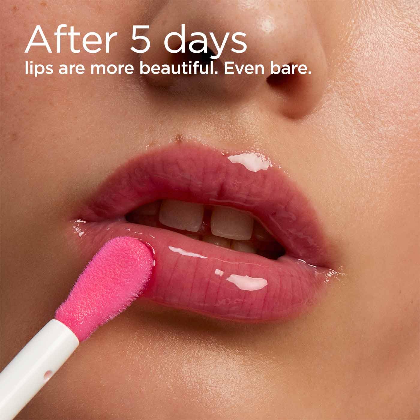 Clarins Lip Comfort Oil - Soothes, Hydrates And Plumps Lips With 93% Natural Ingredients