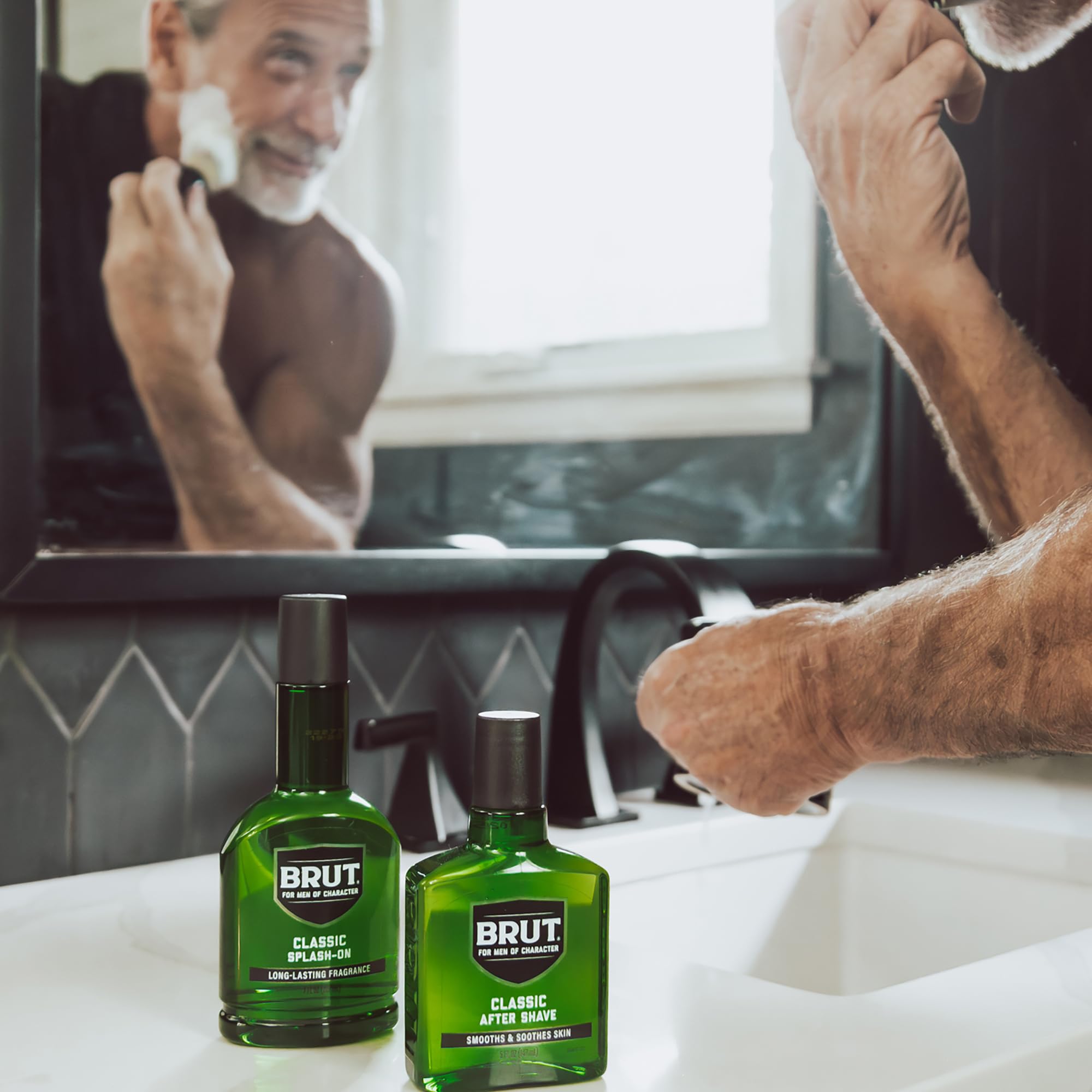 Brut Splash-On Original Fragrance - Bold, Masculine Cologne For Men - Long Lasting Mens Fragrance With Spicy Woods, Floral, And