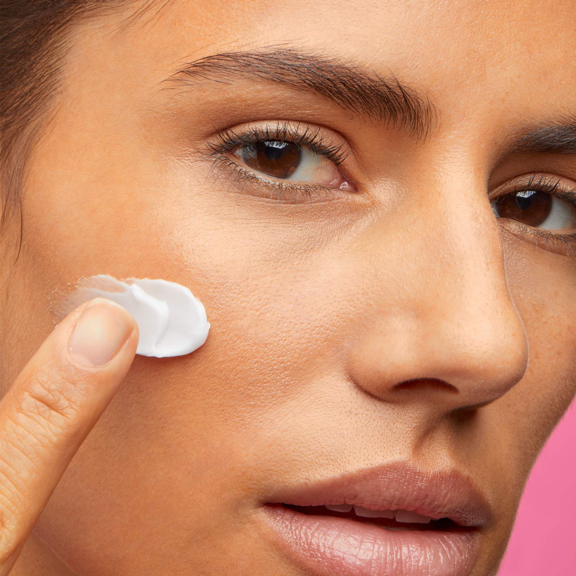 Nivea Soft Moisturizing Crme - All-In-One Cream For Body, Face And Hands - Travel Size - 2.6 Oz. Tube